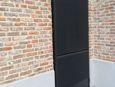 Vliegendeur